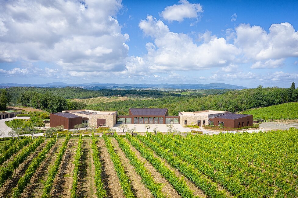 Vallepicciola winery from the air – just down the road