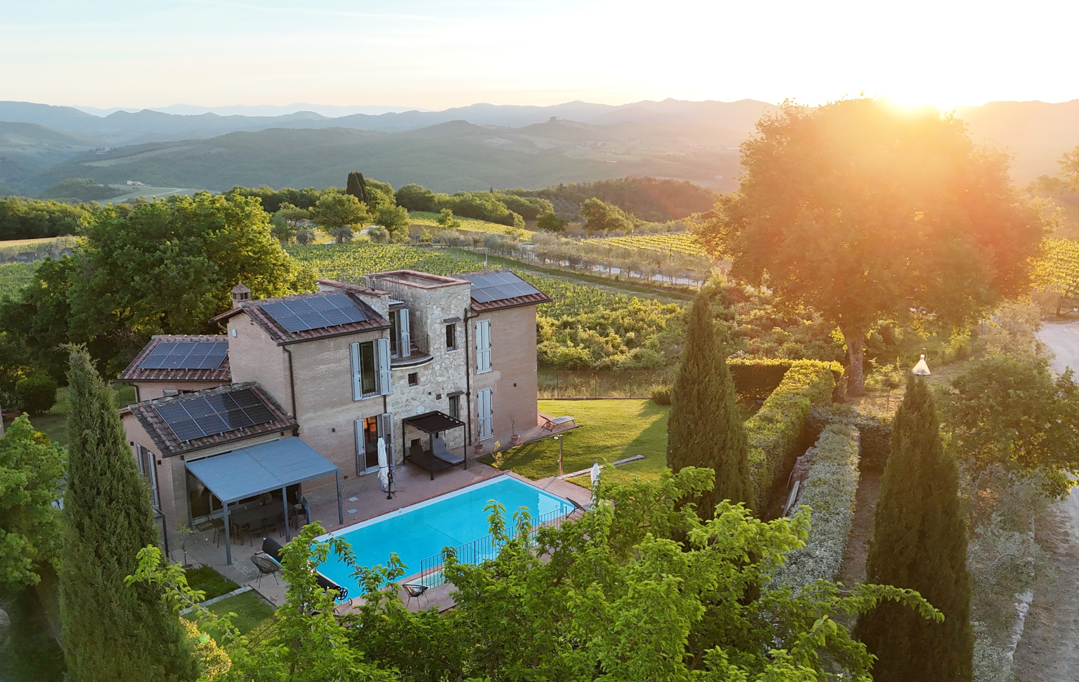 Aerial view of Libertas Tuscan Hideaway in Chianti Classico vineyards